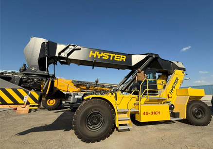 hyster RS45 reach stackers